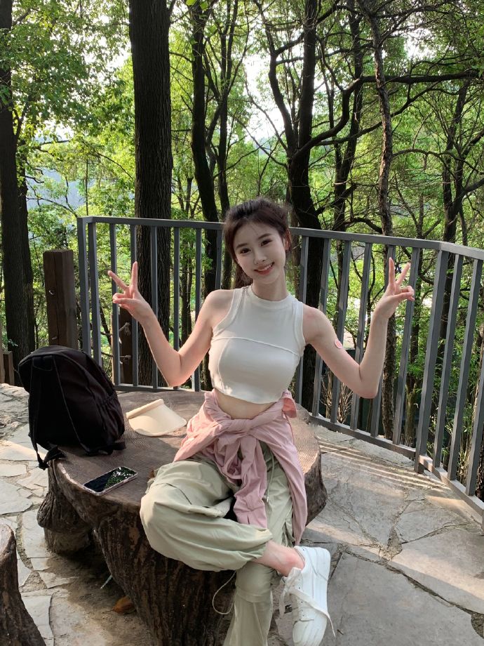 度华年 封面